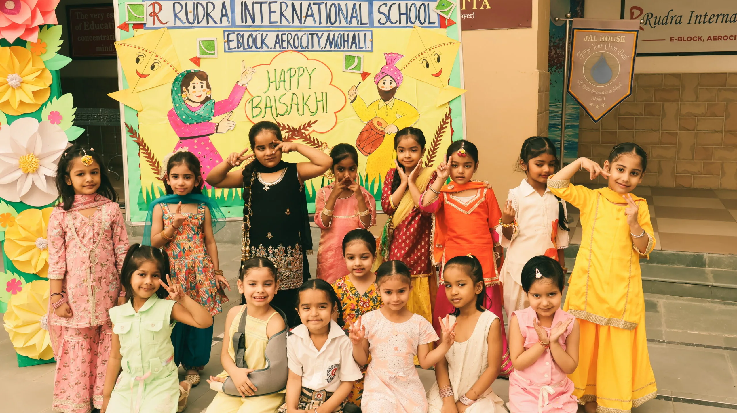 Day boarding school in Mohali – RRIS Aerocity extended learning supervised study and holistic development
